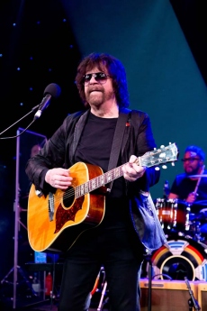 Jeff Lynne's ELO 7539.jpg